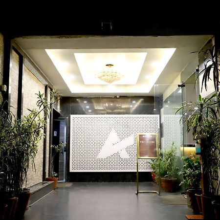 Hotel Blue Pearl Bhopal Bagian luar foto