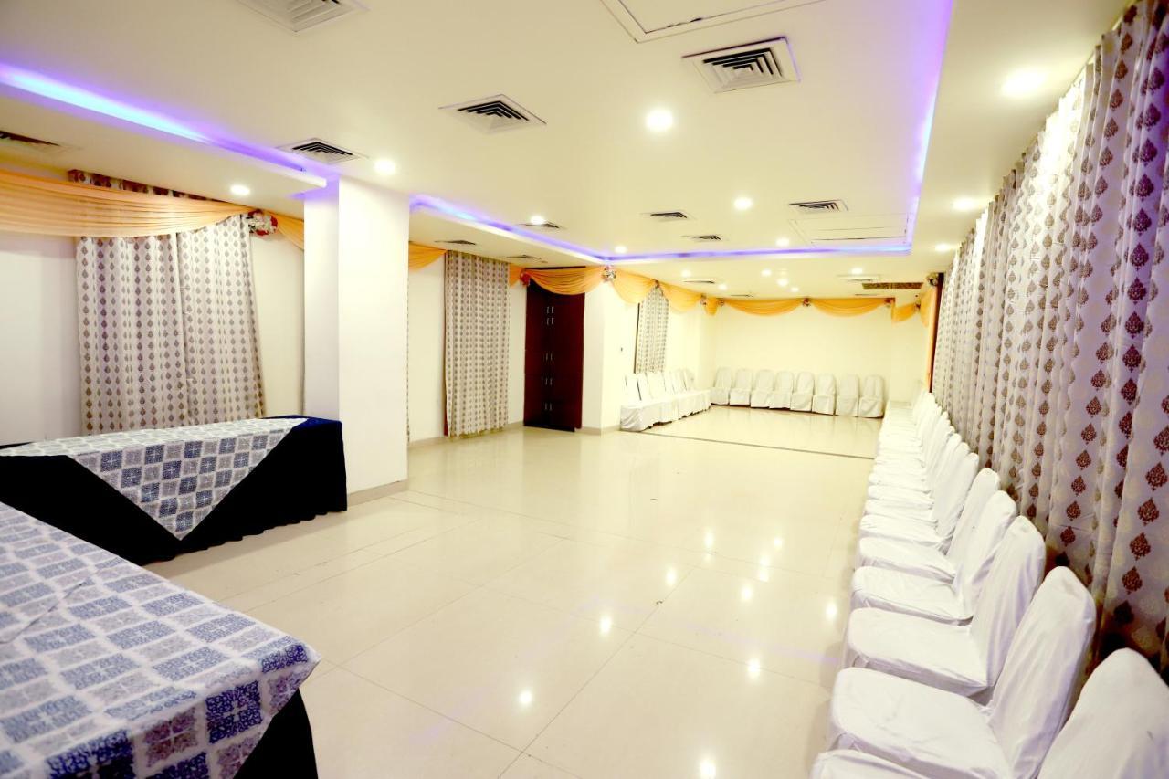 Hotel Blue Pearl Bhopal Bagian luar foto