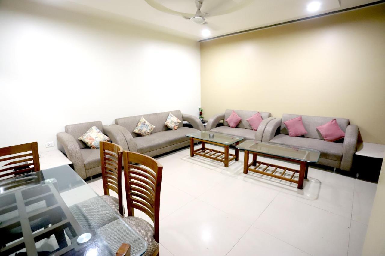 Hotel Blue Pearl Bhopal Bagian luar foto