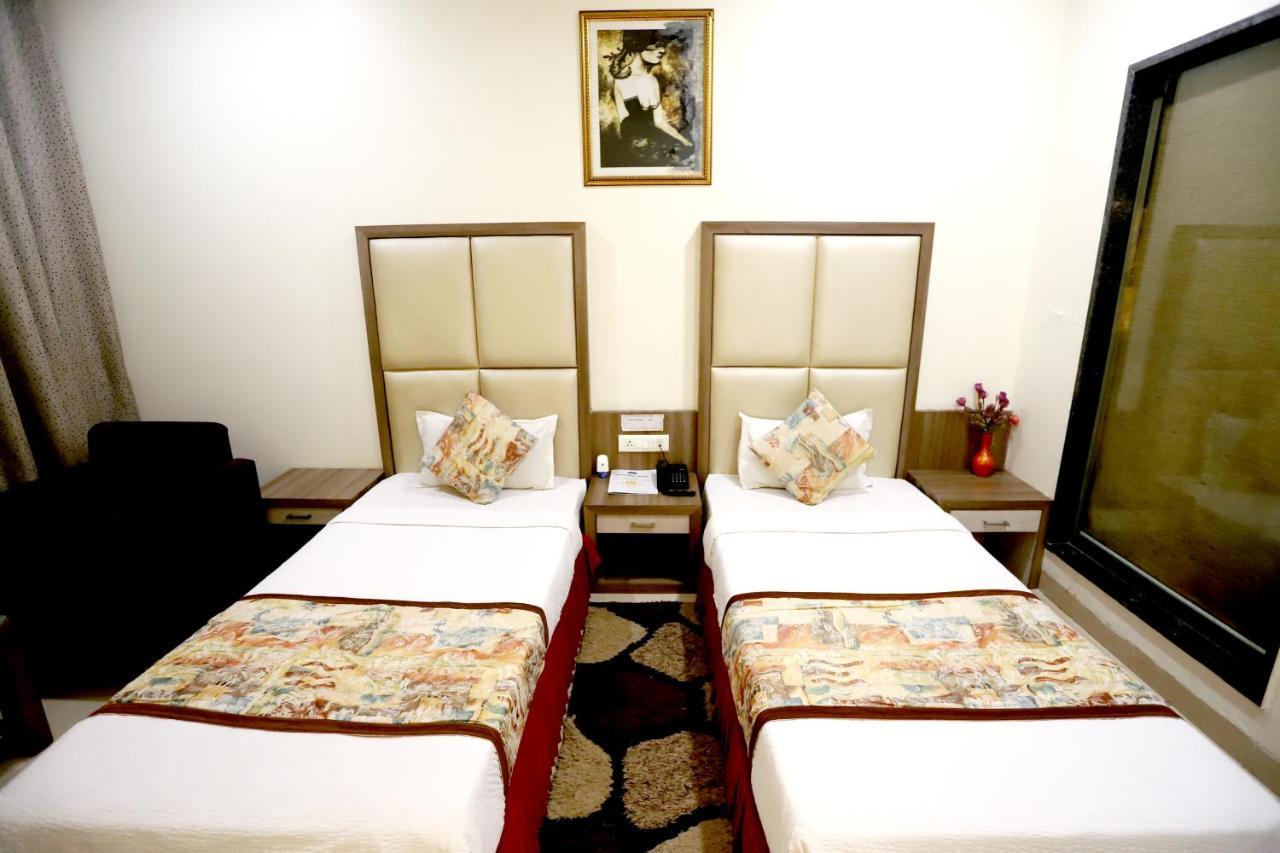 Hotel Blue Pearl Bhopal Bagian luar foto