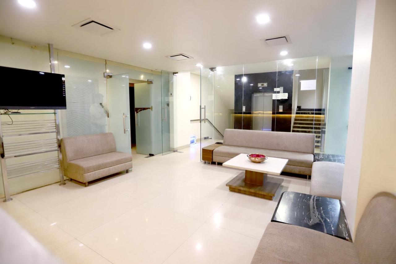 Hotel Blue Pearl Bhopal Bagian luar foto
