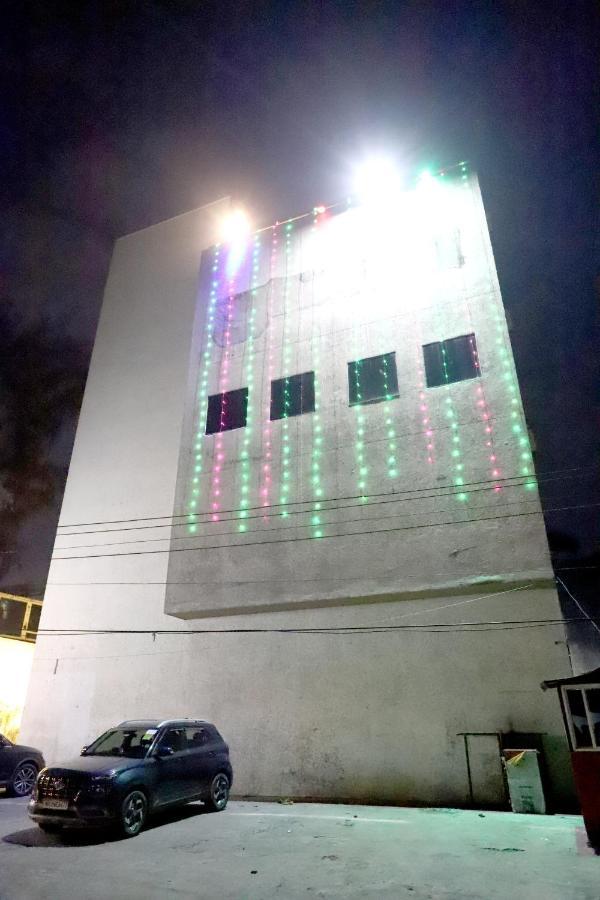 Hotel Blue Pearl Bhopal Bagian luar foto